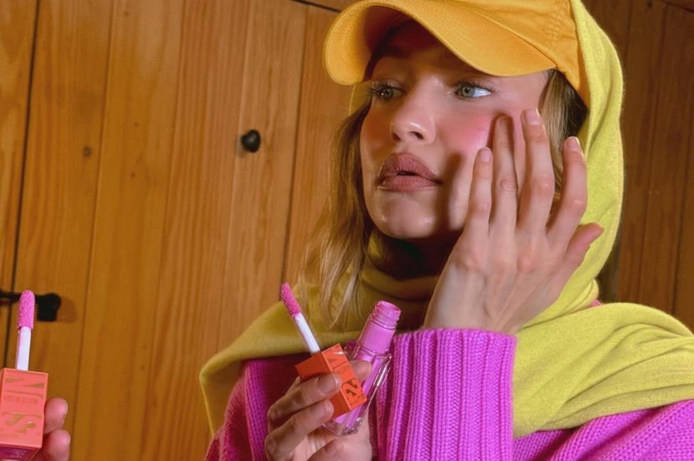Kako izbrati idealno tonirano kremo, da bi dosegli videz "brez ličil"? (foto: Instagram/@gigihadid)