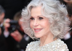 Praktični in elegantni jesenski čevlji, ki jih obožujejo vse generacije žensk (tudi Jane Fonda)