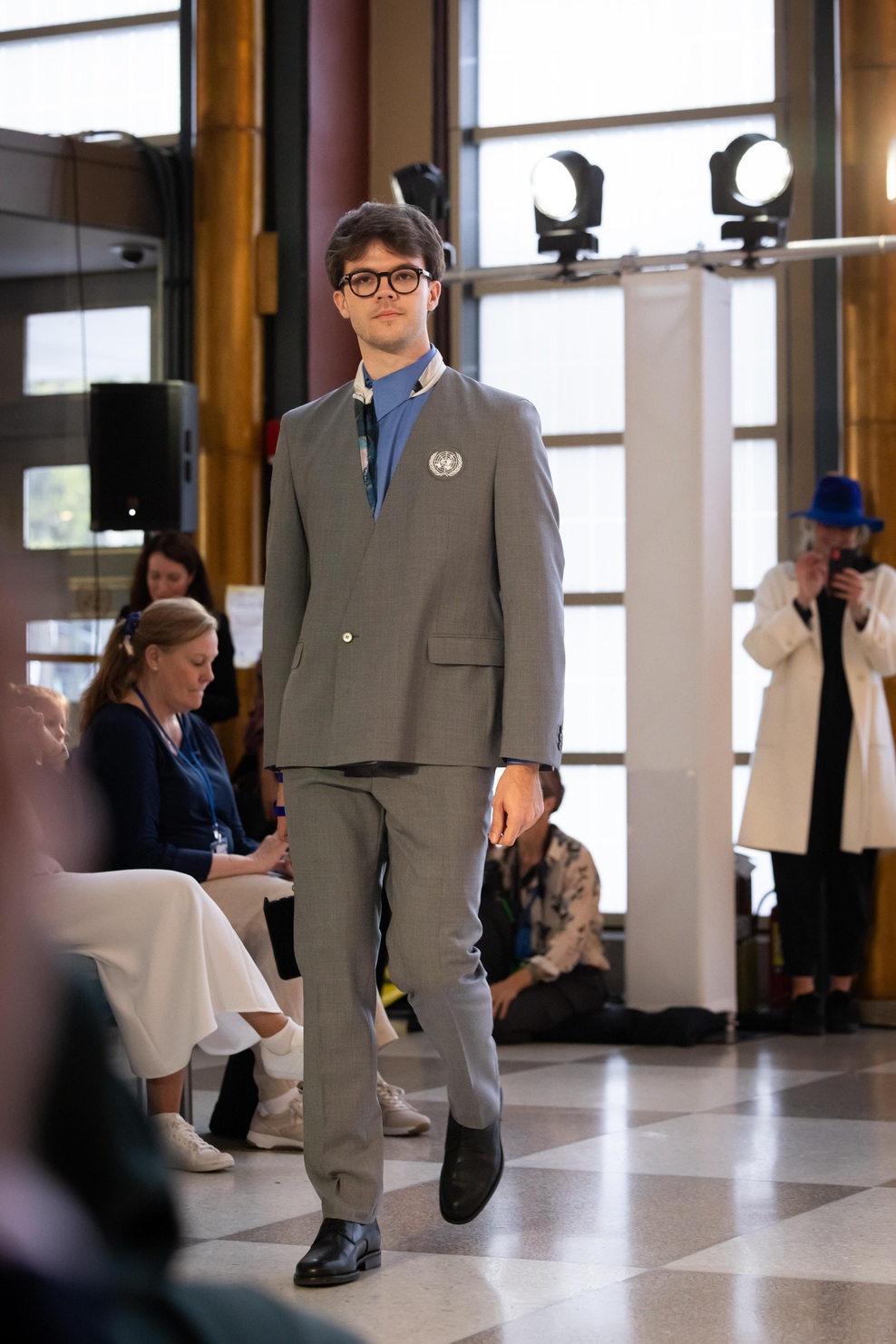 Slovenski oblikovalec Lan Krebs med ustvarjalci novih uniform Združenih narodov (foto: Agaton Ström)