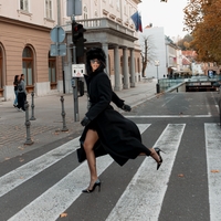 Plašč, ki bi ga z veseljem nosila tudi Victoria Beckham