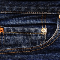 Veste, čemu služijo bakreni 'neti' na kavbojkah? Če ste mislili, da so okras, ste se zelo motili (učitelji so jih sovražili!)