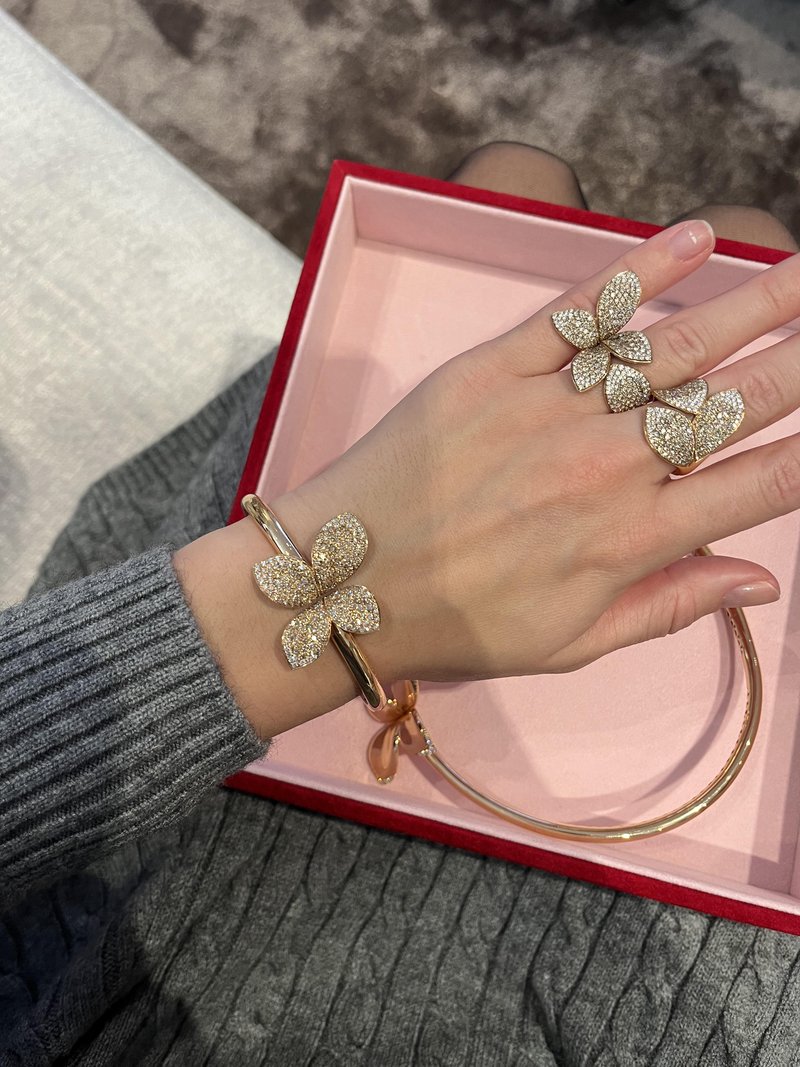 Preizkusile smo nakit, ki seže globlje od kože: Pasquale Bruni ustvarja kose, ki se dotaknejo naše osebnosti