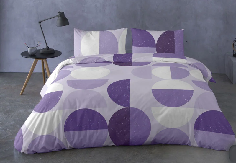 Posteljnina za jesen in zimo – kateri materiali vas bodo greli v hladnih nočeh?