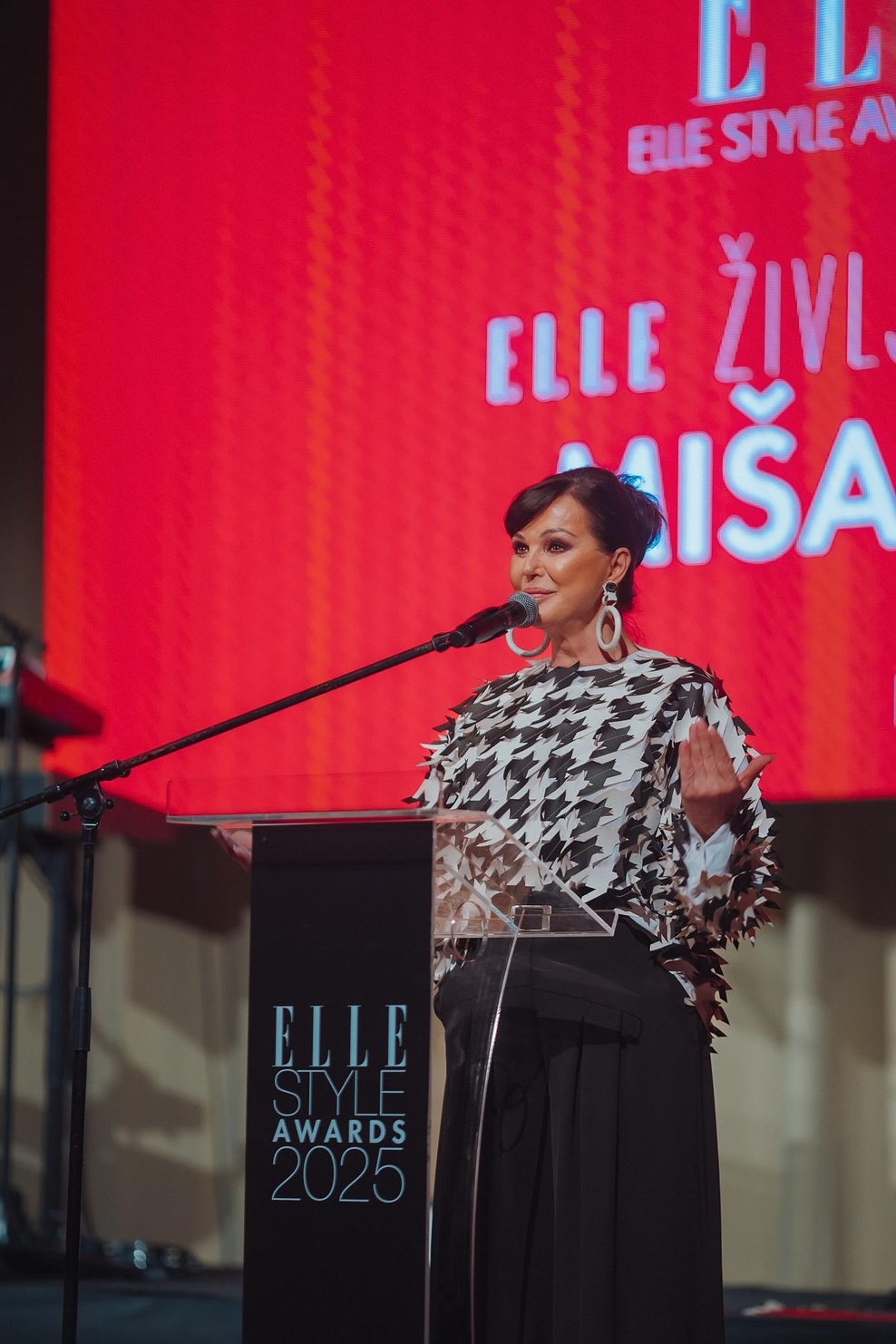 Podeljene so nagrade Elle Style Awards za leto 2025 – nagrado za življenjsko delo je prejela Miša Molk (foto: Marko Delbello Ocepek in Erika Pečjak)