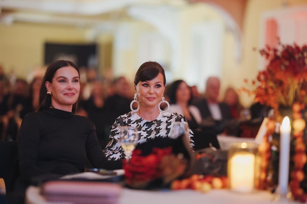 Miša Molk: "Nagrade te slečejo; gol si in malo zamrznjen ..." (foto: Marko Delbello Ocepek in Erika Pečjak)