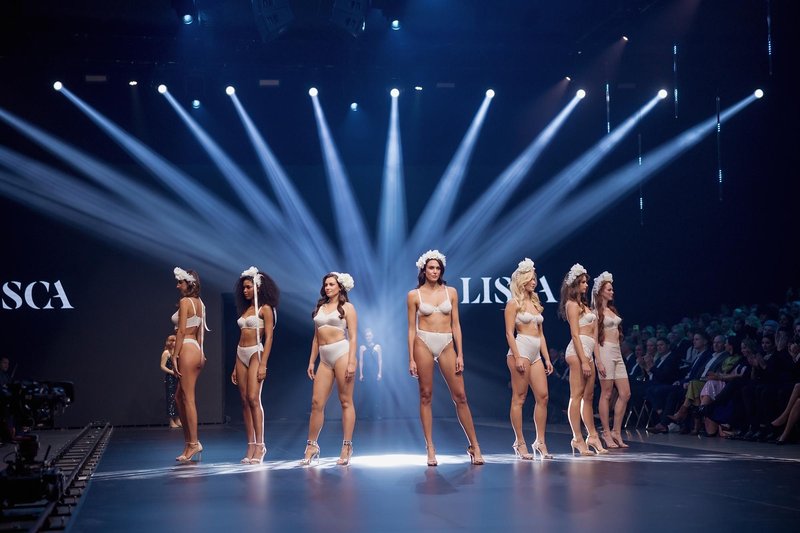 Lisca navdušila z ekskluzivno modno revijo in predstavila kolekcijo za pomlad-poletje 2026