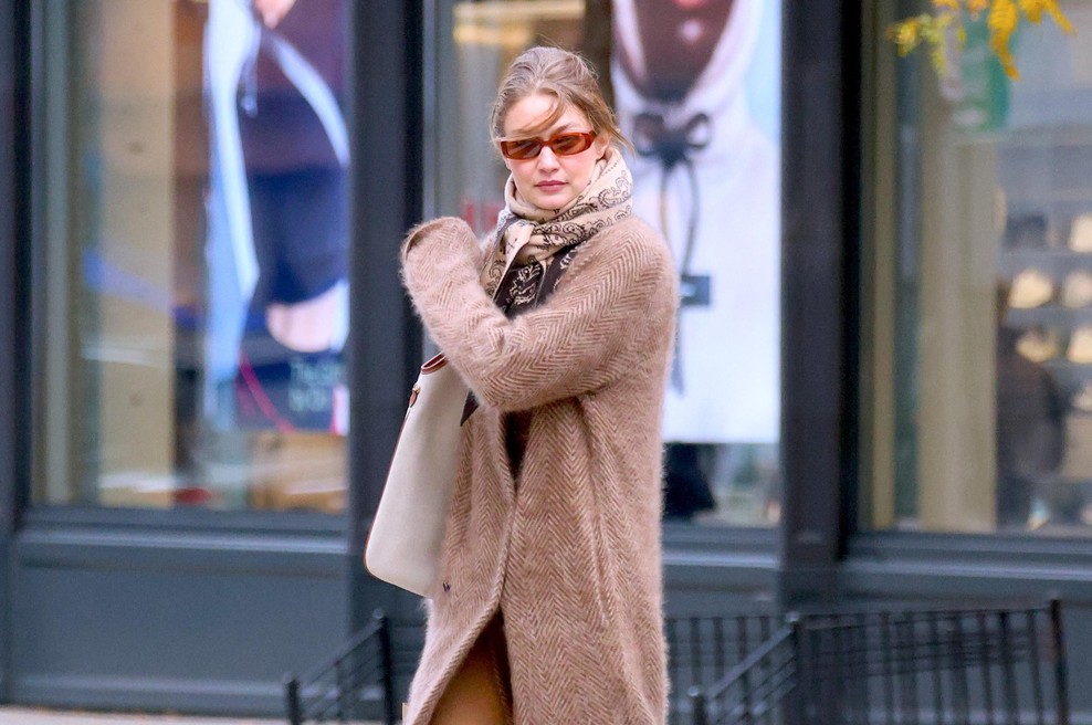 Novo obdobje gležnjarjev: ta model bo vsak zimski videz naredil prefinjen in eleganten (foto: Profimedia)