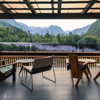 Najlepši zimski oddih s pogledom na Triglav: novo poglavje butičnega Hotela Boka