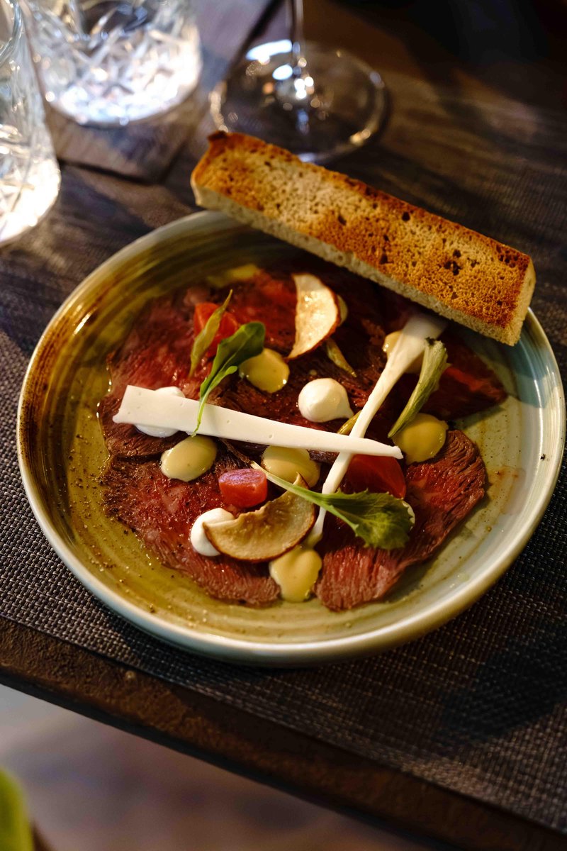 Najlepši zimski oddih s pogledom na Triglav: novo poglavje butičnega Hotela Boka