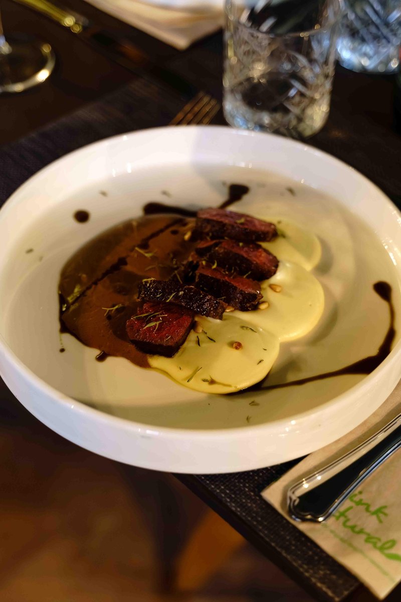 Najlepši zimski oddih s pogledom na Triglav: novo poglavje butičnega Hotela Boka