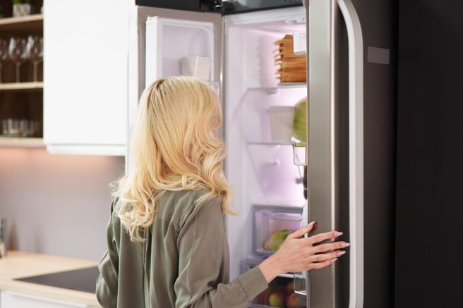 Številke v hladilniku ne kažejo temperature: kaj v resnici pomenijo in kako pravilno nastaviti hlajenje?