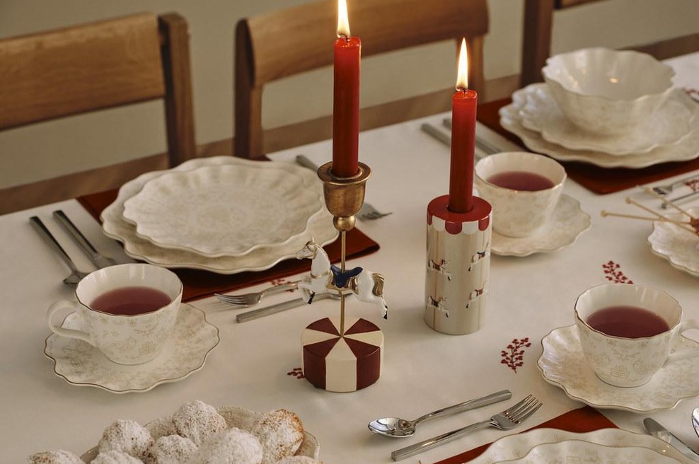 Praznični okraski, ki bodo vaš dom spremenili v božično pravljico: Westwing navdušuje z estetiko Holiday Harmony (foto: Westwing)