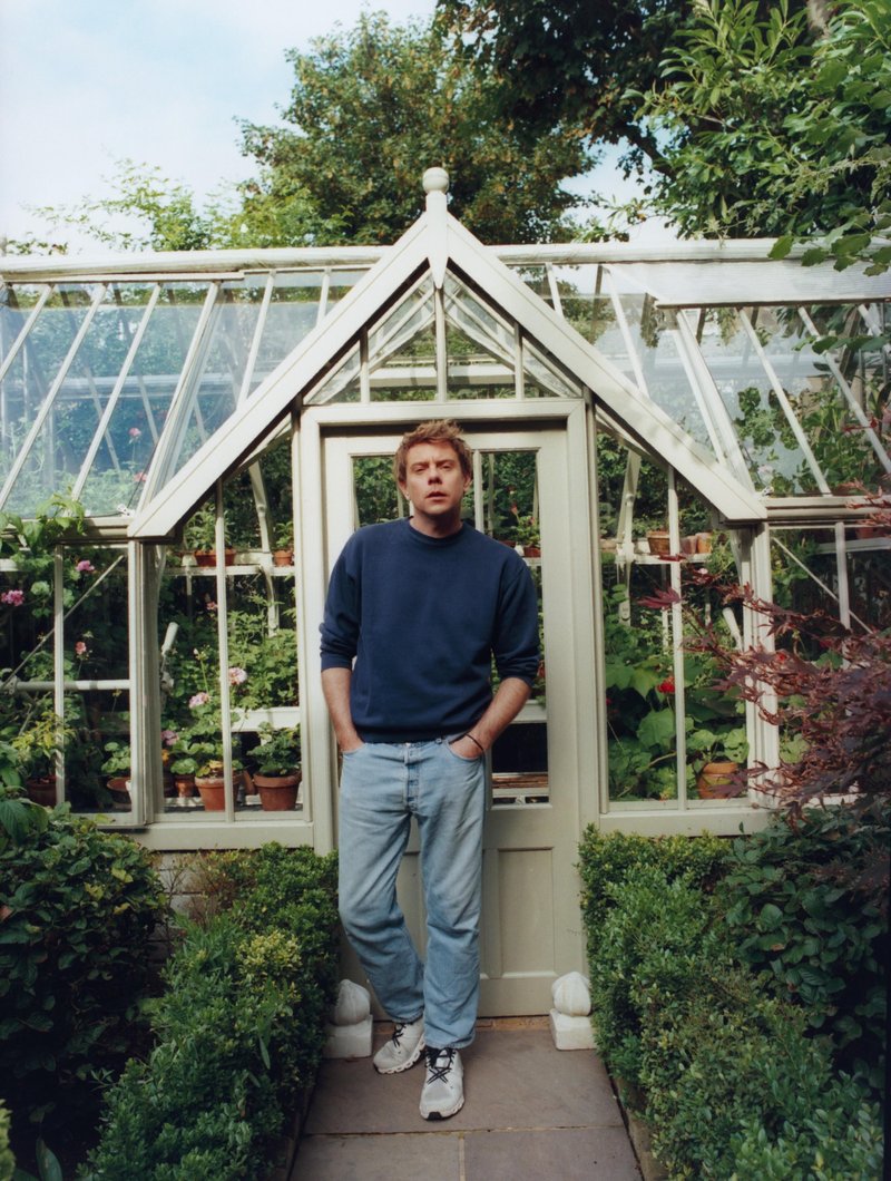 Jonathan Anderson že tretje leto zapored prejel nagrado Fashion Awards za oblikovalca leta