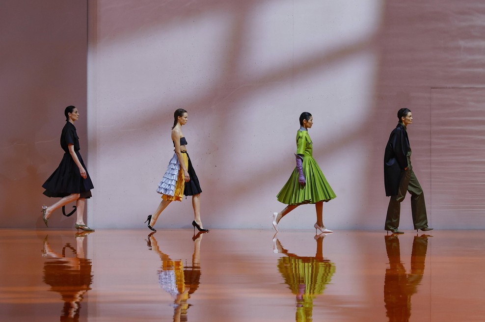 Prada zaključila prevzem modne hiše Versace (foto: Profimedia)