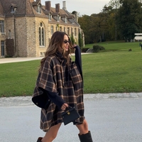 Ne plaščev in puhovk, Francozinje to zimo izbirajo en retro kos