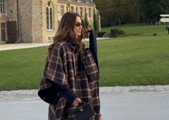 Ne plaščev in puhovk, Francozinje to zimo izbirajo en retro kos