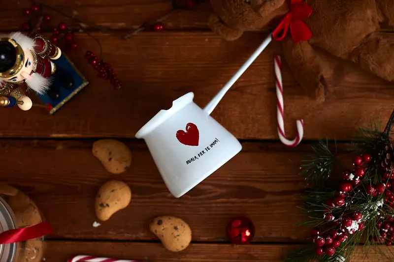 Nostalgično darilo, ki ga lahko podarite letos za božič (izdelano v Sloveniji)