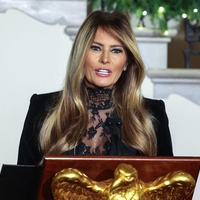 Takšno Melanio vidimo le redko: presenetila v zapeljivi prosojni čipki in pokazala svojo drzno plat