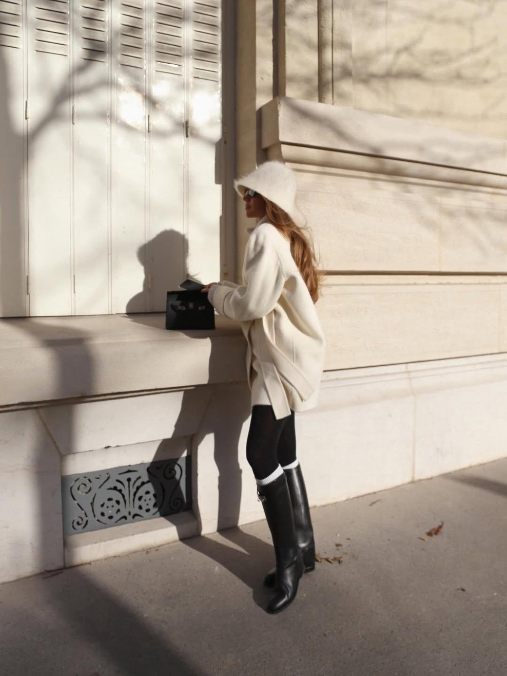 "Old money" škornji: absolutni zmagovalec, ko želite izgledati drago in urejeno (foto: instagram/@lovisabarkman)