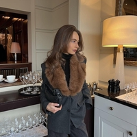 Najprej Prada, zdaj Zara: mikrotrend, ki ga bodo v 2026 nosila 'it' dekleta