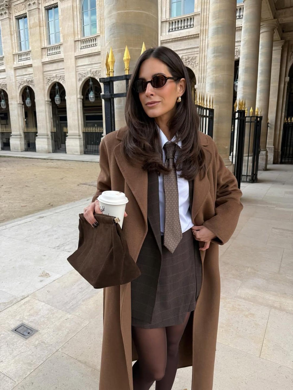 Škorpijon Škorpijoni imajo močno intuicijo in njihova občutljivost jim omogoča, da zlahka najdejo skrite motive in čustva v drugih. Škorpijoni …