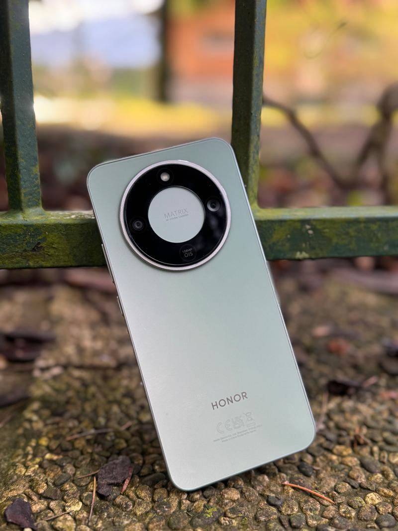 Zakaj se ljubitelji divjih avantur tako zelo veselijo prihoda novega HONOR Magic8 Lite?