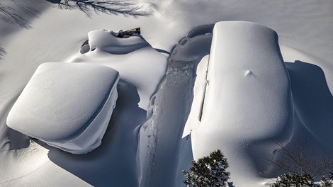 Dežela, kjer zapade največ snega na svetu: snežni zameti so višji od hiš