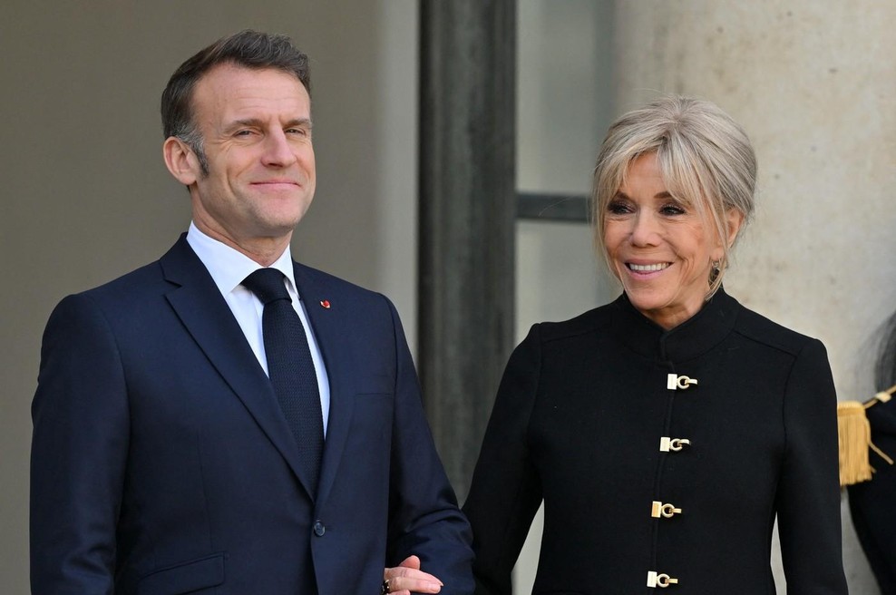 Zaradi Brigitte Macron iz omare spet vlečemo krilo, ki pred leti ni imelo konkurence (foto: Profimedia)
