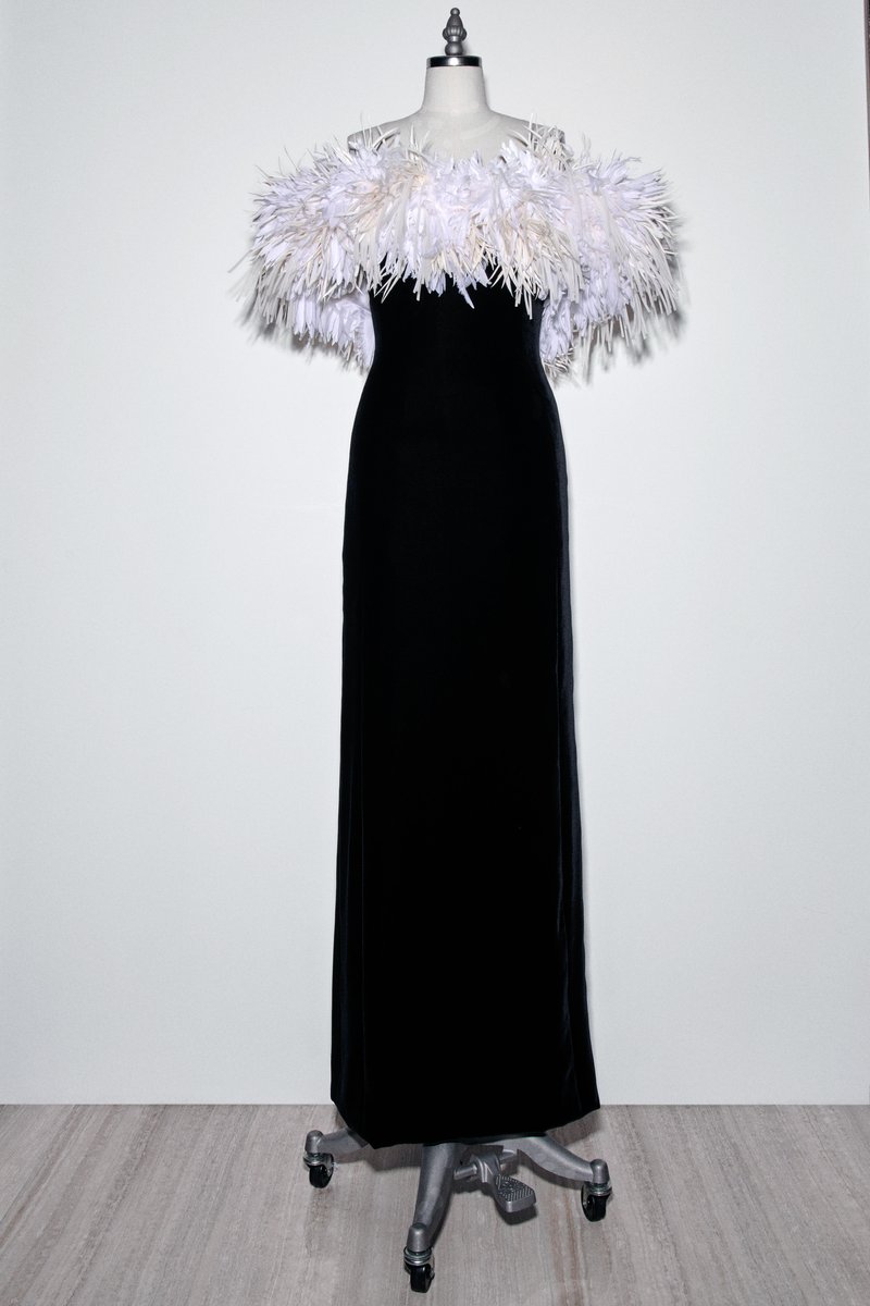 Selena Gomez v Chanel mojstrovini: obleka, ki je zahtevala 323 ur dela