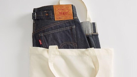 Levi’s v prodajo vrača legendarne kavbojke, stare skoraj 90 let