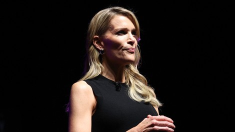 Novinarka brez dlake na jeziku razkrila najbolj nesramne zvezdnike: med njimi znana televizijska voditeljica