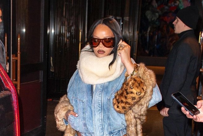 Ključni kos, s katerim Rihanna to zimo povzdigne vsak svoj videz