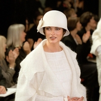 Vračajo se salonarji s peto iz 90. let, ki smo jih oboževali: to so 3 najbolj udobni modeli, ki jih ne boste želeli sezuti