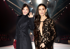 Lauren Sánchez Bezos in Demi Moore stavita na isti živalski vzorec zimskega plašča