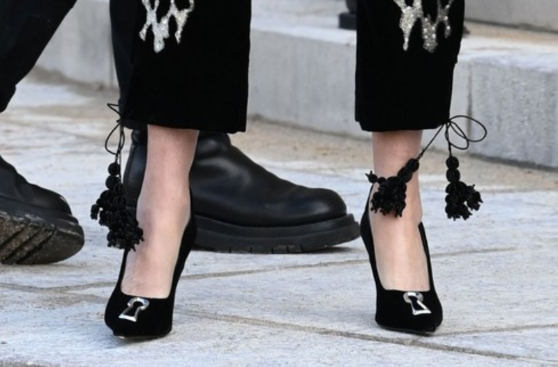 Demi Moore pariški teden mode Schiaparelli