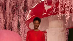 Matthieu Blazy s prvo Haute Couture kolekcijo za Chanel odpira novo poglavje Hiše