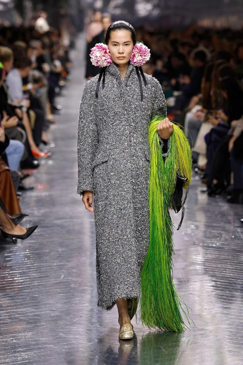 Pariški teden mode Modna revija Dior zelena torba