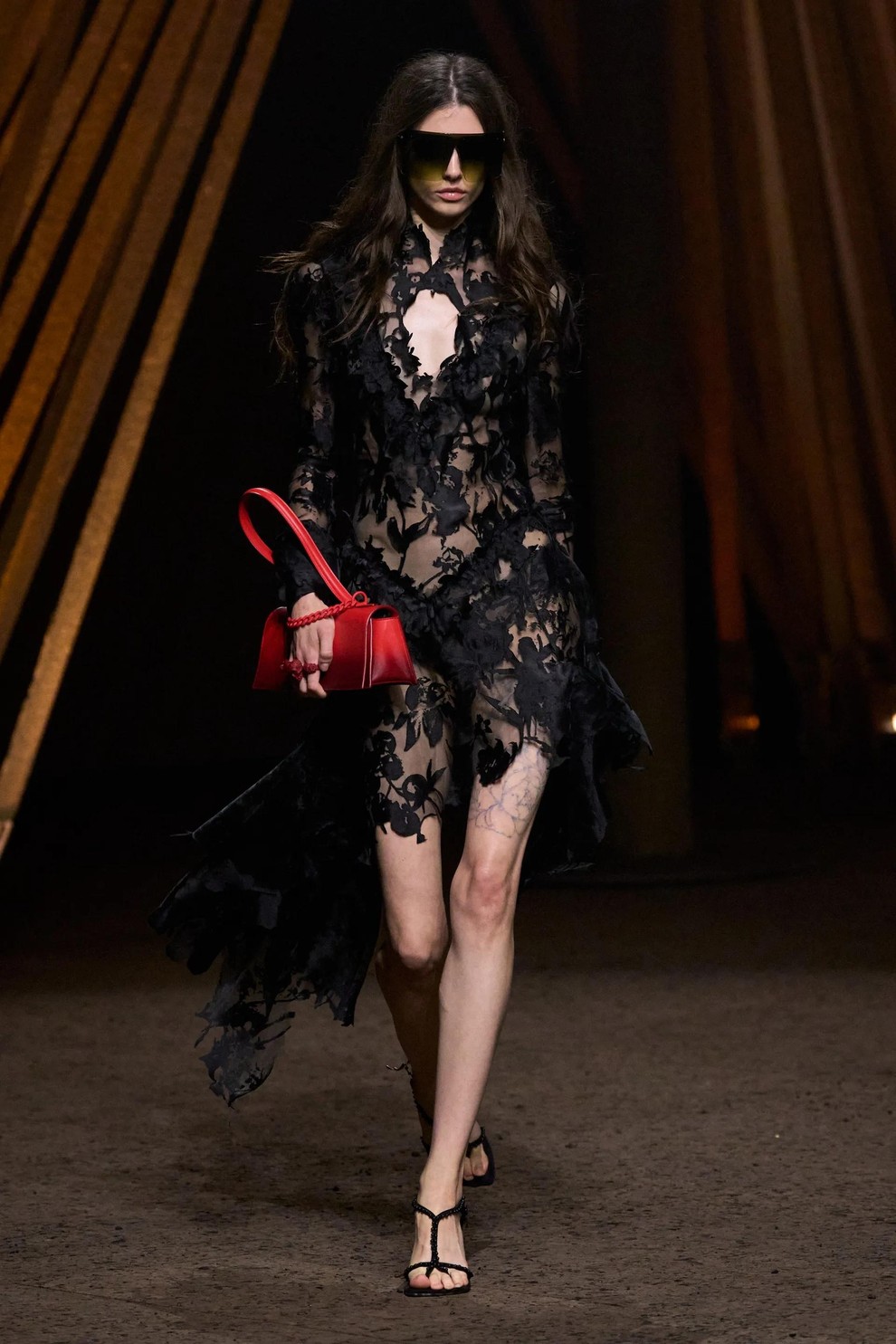 Alexander McQueen pomlad poletje 2026