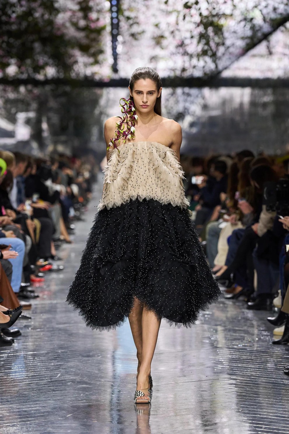 Dior v znamenju prve haute couture kolekcije Jonathana Andersona