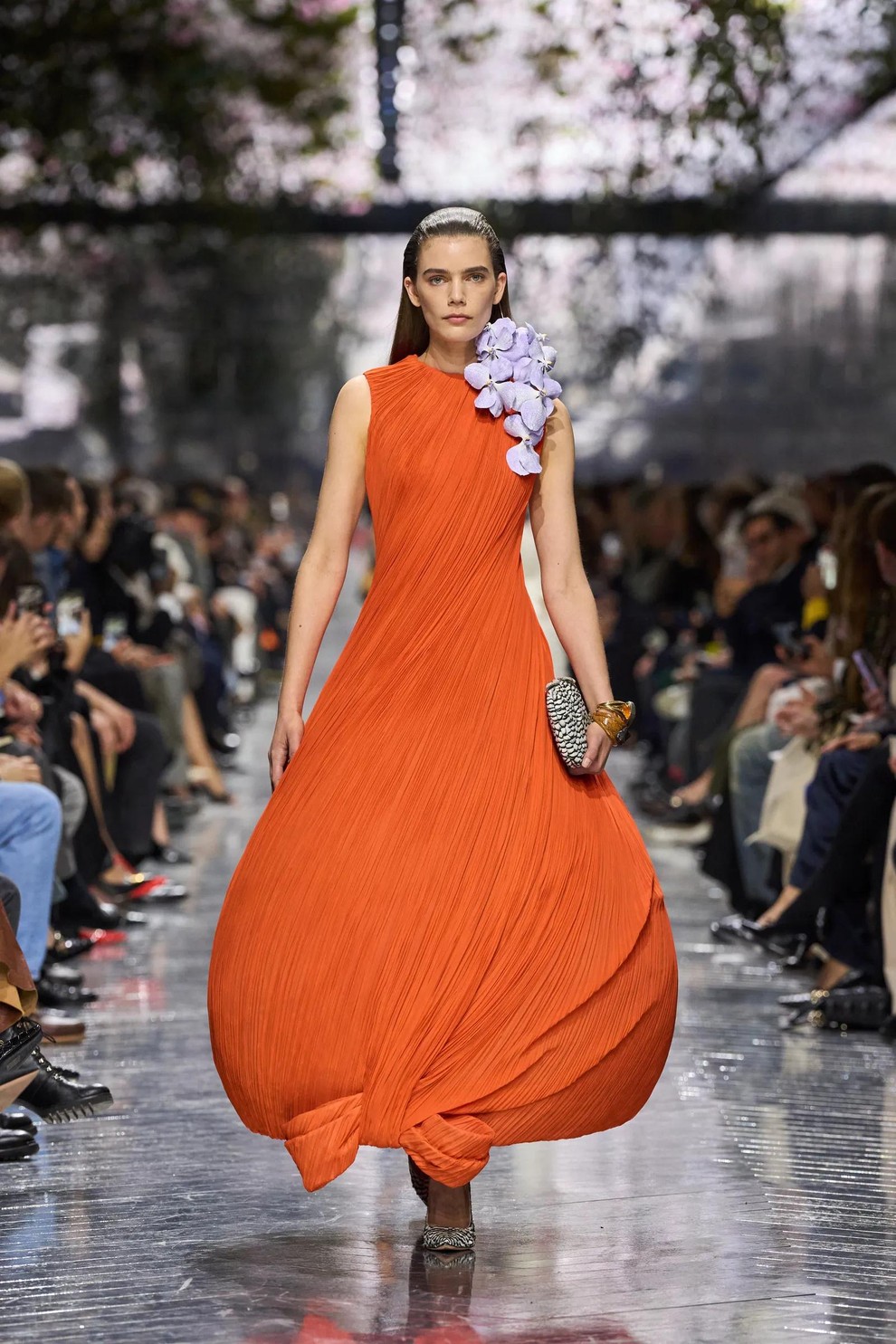 Dior v znamenju prve haute couture kolekcije Jonathana Andersona