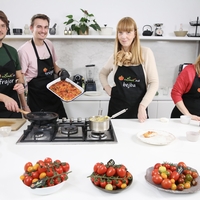 VIDEO: Kako nam je na Elle uspelo pripraviti pravo poslastico po receptu kulinaričnih vplivnežev (in se pri tem noro zabavati!)