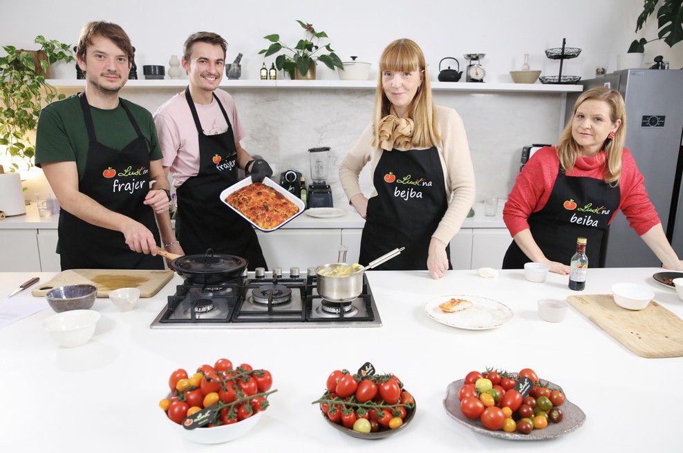 VIDEO: Kako nam je na Elle uspelo pripraviti pravo poslastico po receptu kulinaričnih vplivnežev (in se pri tem noro zabavati!) (foto: Elle)