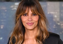 3 anti-age kreme za čvrstejši vrat in dekolte brez gub (priporočajo dermatologi)