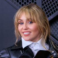 Miley Cyrus z osupljivim detajlom, ki spominja na pravo umetniško delo