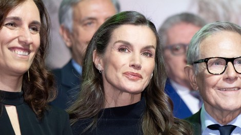 španska kraljica Letizia Ortiz črna obleka