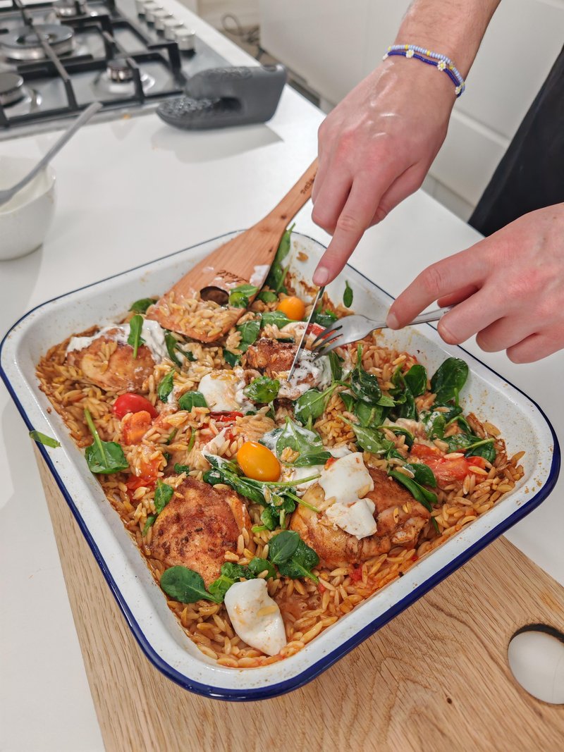 VIDEO: V LUŠTni kuhariji smo se lotili še enega recepta priljubljenih kulinaričnih vplivnežev (ponosni smo na ta slastni rezultat!)