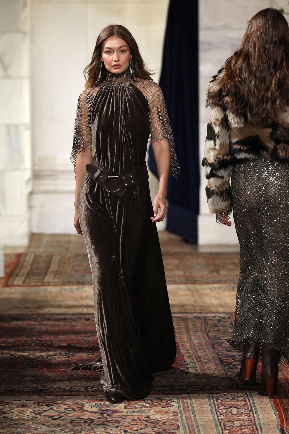 Podeželski glamur po receptu Ralpha Laurena: oglejte si kolekcijo za jesen in zimo 2026/2027