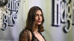 Hailey Bieber premiera film Viharni vrh