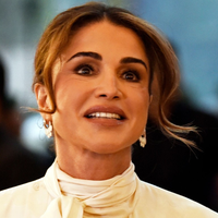 Stajling jordanske kraljice tako preprost, a hkrati osupljivo čudovit: želeli si ga boste posnemati