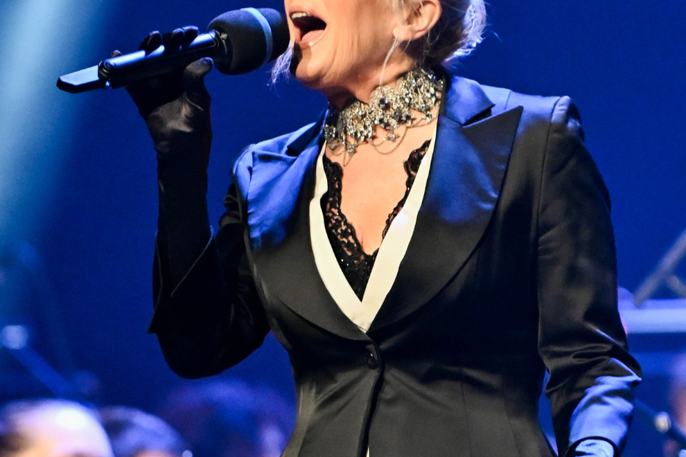 Alenka Godec obleka Maja Štamol koncert Elda Viler